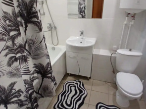 Апартаменты на Лазурной 13