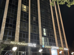 Апартаменты у моря с видом на бассейн