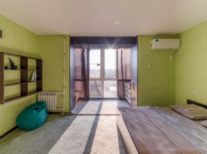 Квартира PrezentHaus на Чичканова 70б