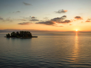 Отель Pontikonisi