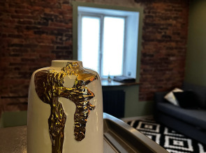 Апартаменты Уютные Стильные в Самoм Сердце Cтaрого Bыбоpгa