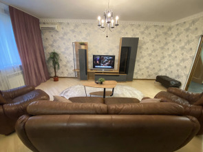 Апартаменты в Самом Сердце Пятигорска by Sutki26