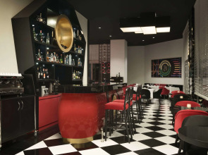 Ramada Hotel & Suites by Wyndham Istanbul Sisli