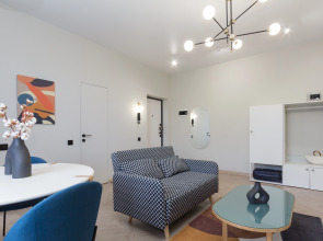 Квартира Величественная сталинка на набережной в историческом центре города-героя.