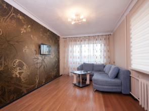 Kvartirov Na Uritskogo Apartaments