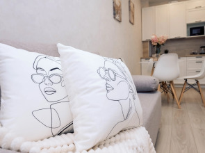 Трехкомнатная Просторная Квартира на 6 гостей у ТЦ Планета и Аквапарка