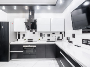 Апартаменты с балконом на Скрыганова