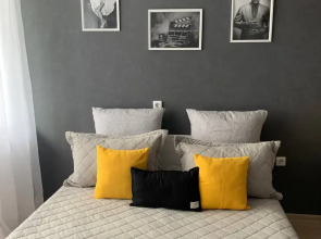 Квартира Черно-белое кино