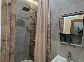 Апартаменты на улице Прапорщика Комарова 34-97Б