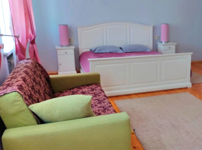 Частный Дом с Беседкой на Проспекте Дзержинского 25