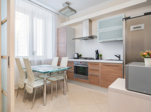 Апартаменты в центре на независимости