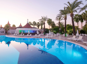 Aydinbey Famous Resort - Ultra All Inclusive
