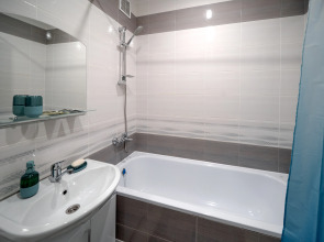 Апартаменты Воинов-Интернационалистов 32