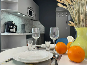 Апартаменты Медовый переулок 5