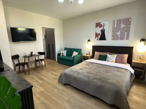 Uyutnaya Dizayn Studiya Kudrovo Flat