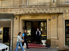 Отель Азкот