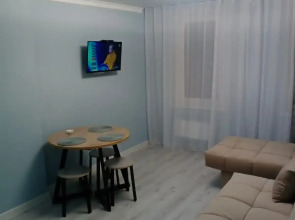 Квартира у Кремля, ДС Кристалл