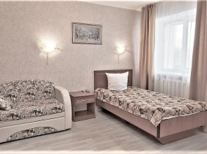 Uyut Flat 4