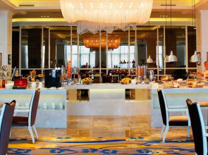 Отель Hotels & Preference Hualing Tbilisi