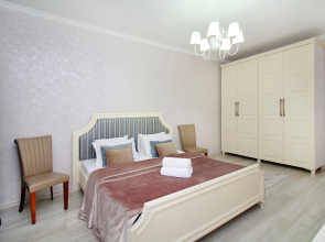 Prostornye Apartamenty v Elitnom Rajone 91 Apartments