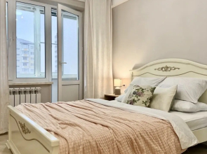 Uyutnaya Svetlaya 2-Komnatnaya Ploschadyyu 60 M² Flat