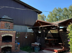 Гостевой Дом  У Звонницы монастыря с баней