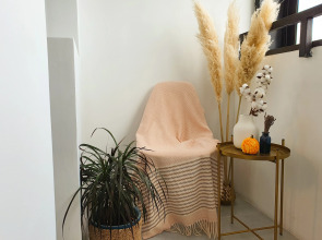 Апартаменты Гости Любят у метро Новопеределкино Розовая