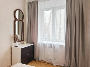 Квартира Четырехкомнатная Natali Apart на 8 Человек Около Патриарших Прудов в Центре Москвы