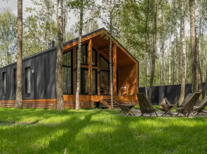 Domik v Lesu s Kaminom i Bannym Chanom Private House