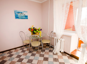 Апартаменты Квартирный Вопрос на Строителей 8