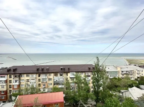 Квартира Гаджиева 164