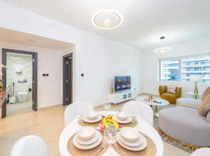 Apartments Marco Polo - 1BR with Marina Views Near Metro & Marina Mall