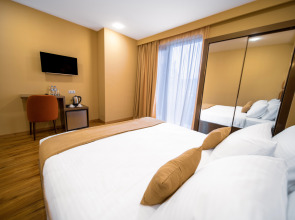 Отель Residence Plaza