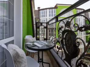 Апартаменты RED APARTMENTS Арт Лайт Сити апартамент Коэльо