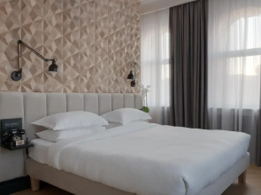 Отель Riviera House