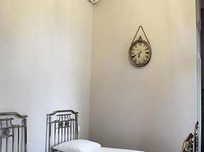 Отель Old Tbilisi Rooms 38
