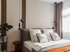 Premialnye V Tsentre Sankt-Peterburga i 4 Apartments