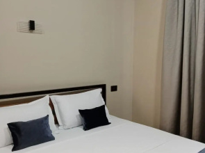 Luna Plaza Hotel