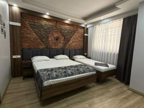 Отель Han Suite