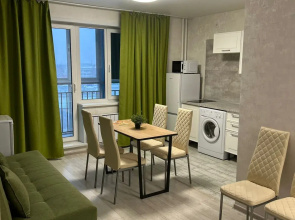 Apartamenty 3-h komnatnye u Aeroporta