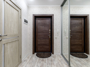 Апартаменты двухкомнатные LUX с видом на ДОН №10