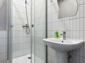 Апартаменты 1 MaxRealty24 Просторная 16