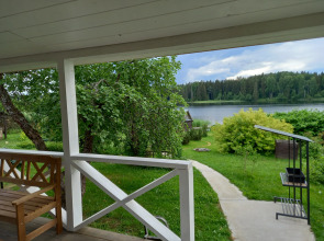 Domik Na Ozere Guest house