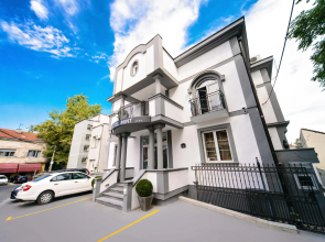 Mint Garni Hotel