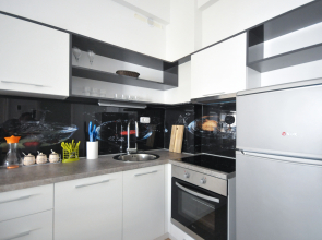 Sea Breeze LUX 1/4 Apartments