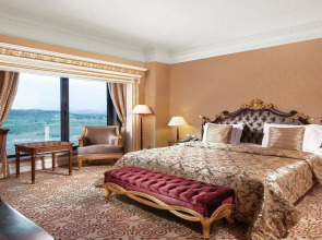 Crowne Plaza Hotel Istanbul - Asia, an IHG Hotel