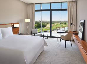 Отель Vida Emirates Hills