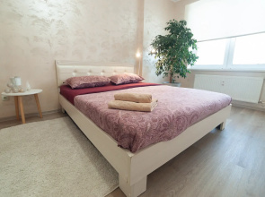 Trekhkomnatnaya Na Stroiteley 31 Flat