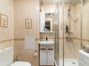 Квартира Двухкомнатная квартира у метро Минская, Парк Победы