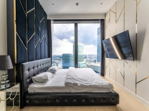 Апартамент на 63 этаже с видом на башни